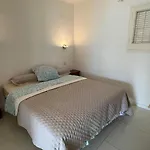 Precioso Moderno En Primera Linea Del Mar Av-11 Apartment *