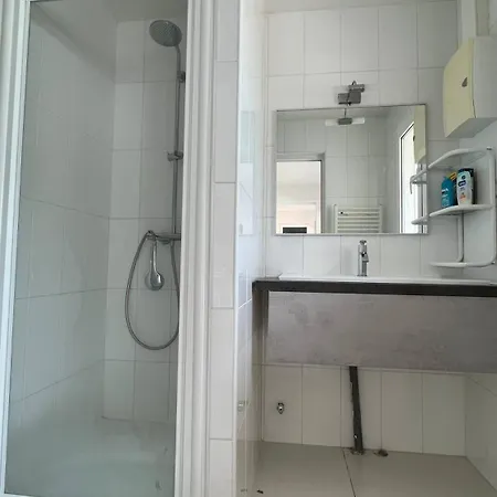 Precioso Moderno En Primera Linea Del Mar *