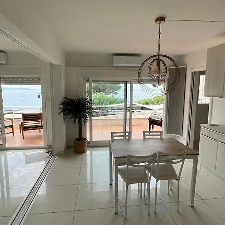 Precioso Moderno En Primera Linea Del Mar Av-11 Apartment *